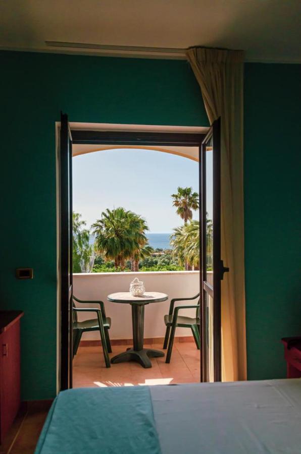 Costa Degli Dei Resort Капо-Ватикано Экстерьер фото